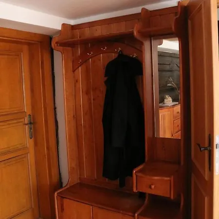 Konukevi Vlcarna 3*